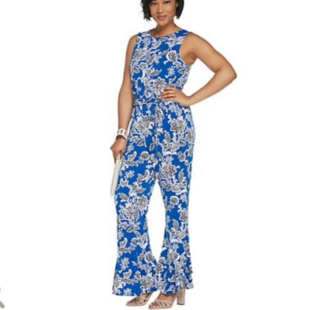 Vince Camuto Blue and White Floral Print Sleeveless Jumpsuit Size 2X - Picture 13 of 13